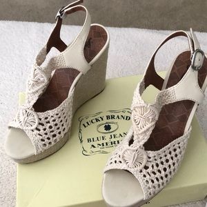 NWT rare find lucky macrame canvas wedges